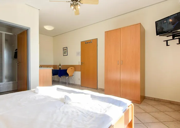 Appartement Lovely In With Wifi